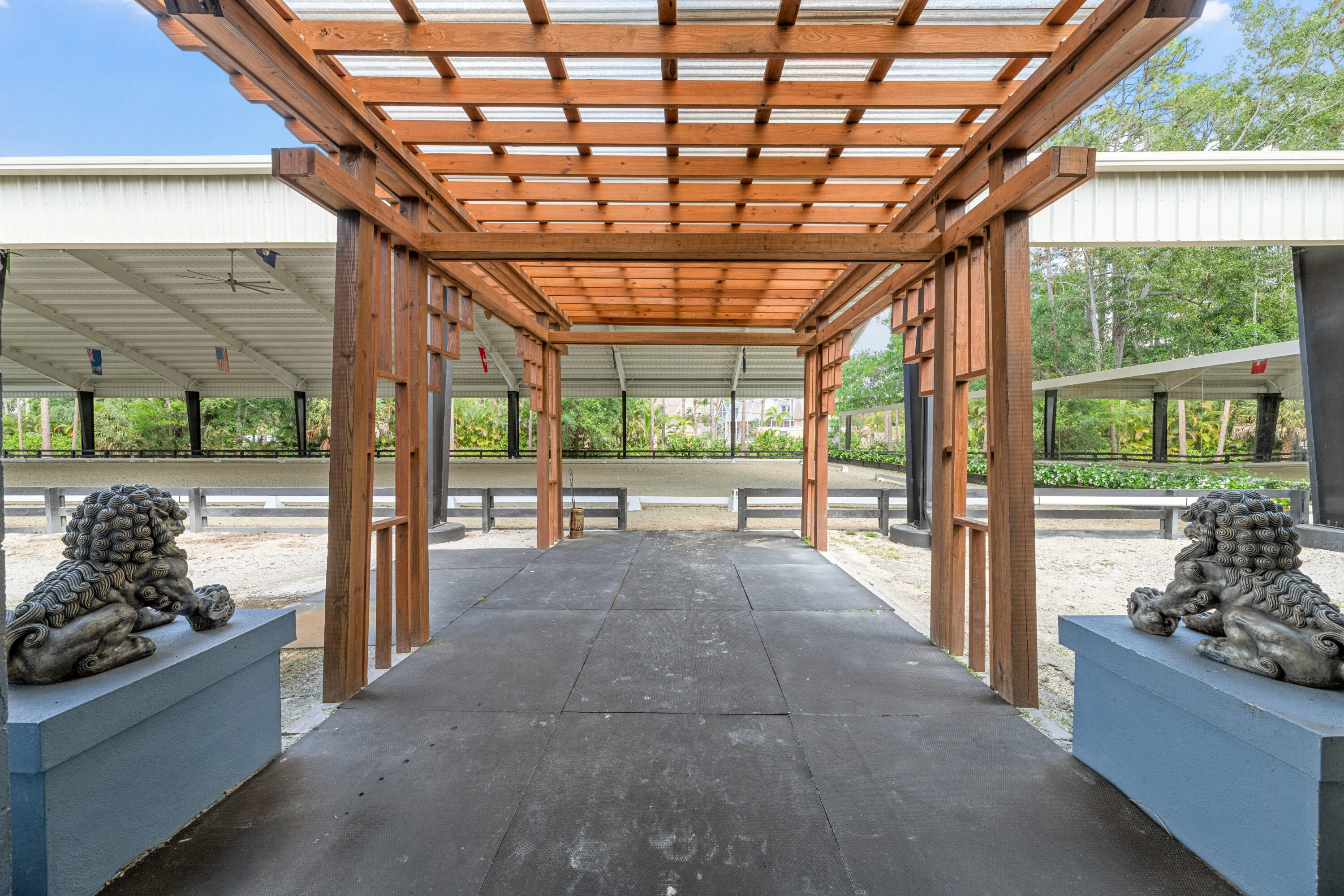 LOXAHATCHEE GROVES - Residential