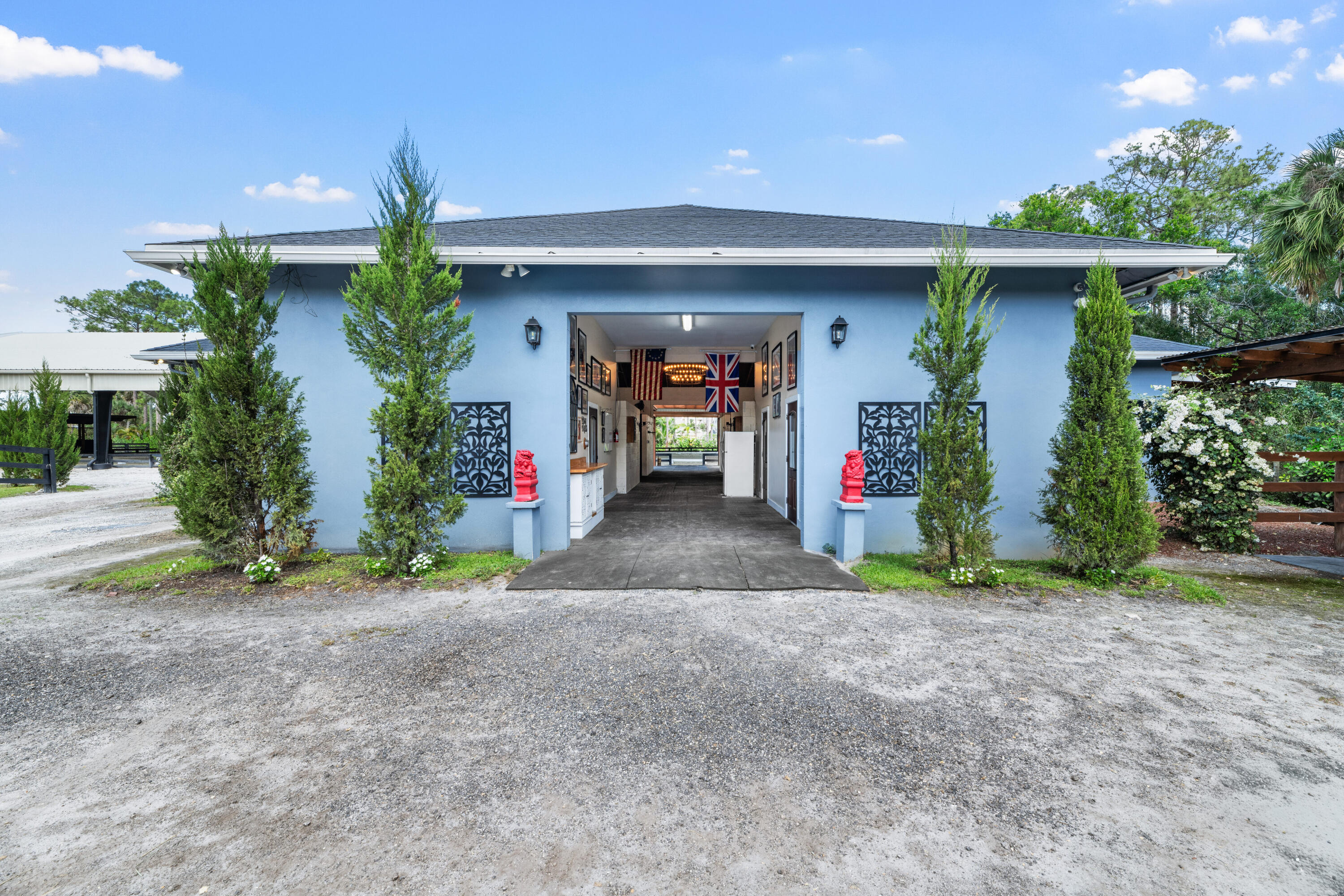 LOXAHATCHEE GROVES - Residential