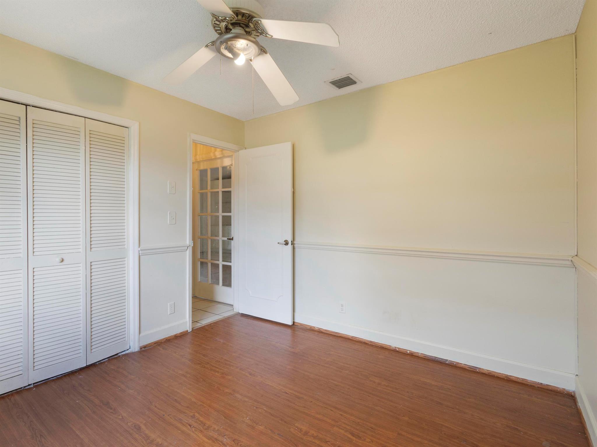 PALM CLUB - Residential Lease