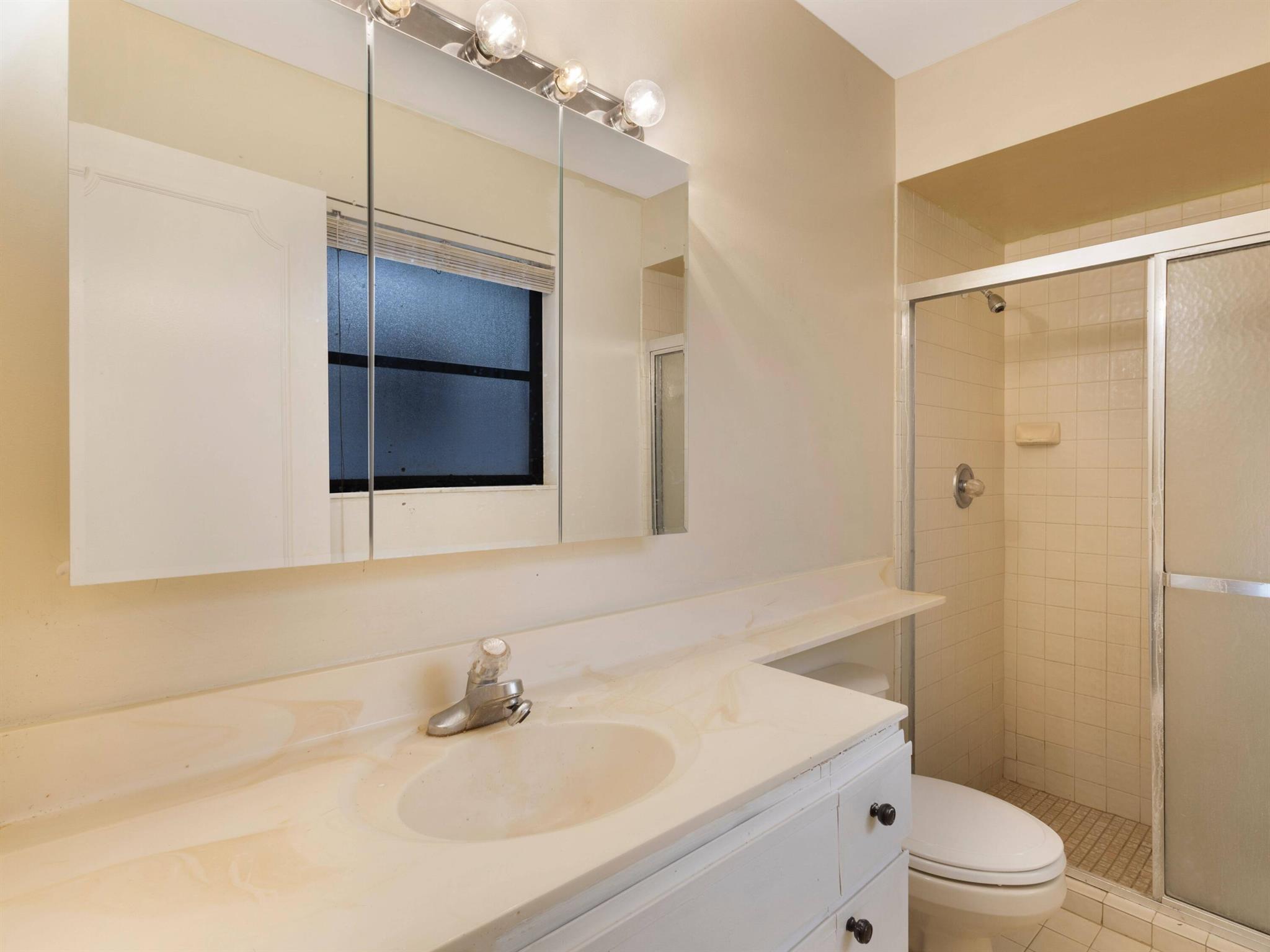 PALM CLUB - Residential Lease