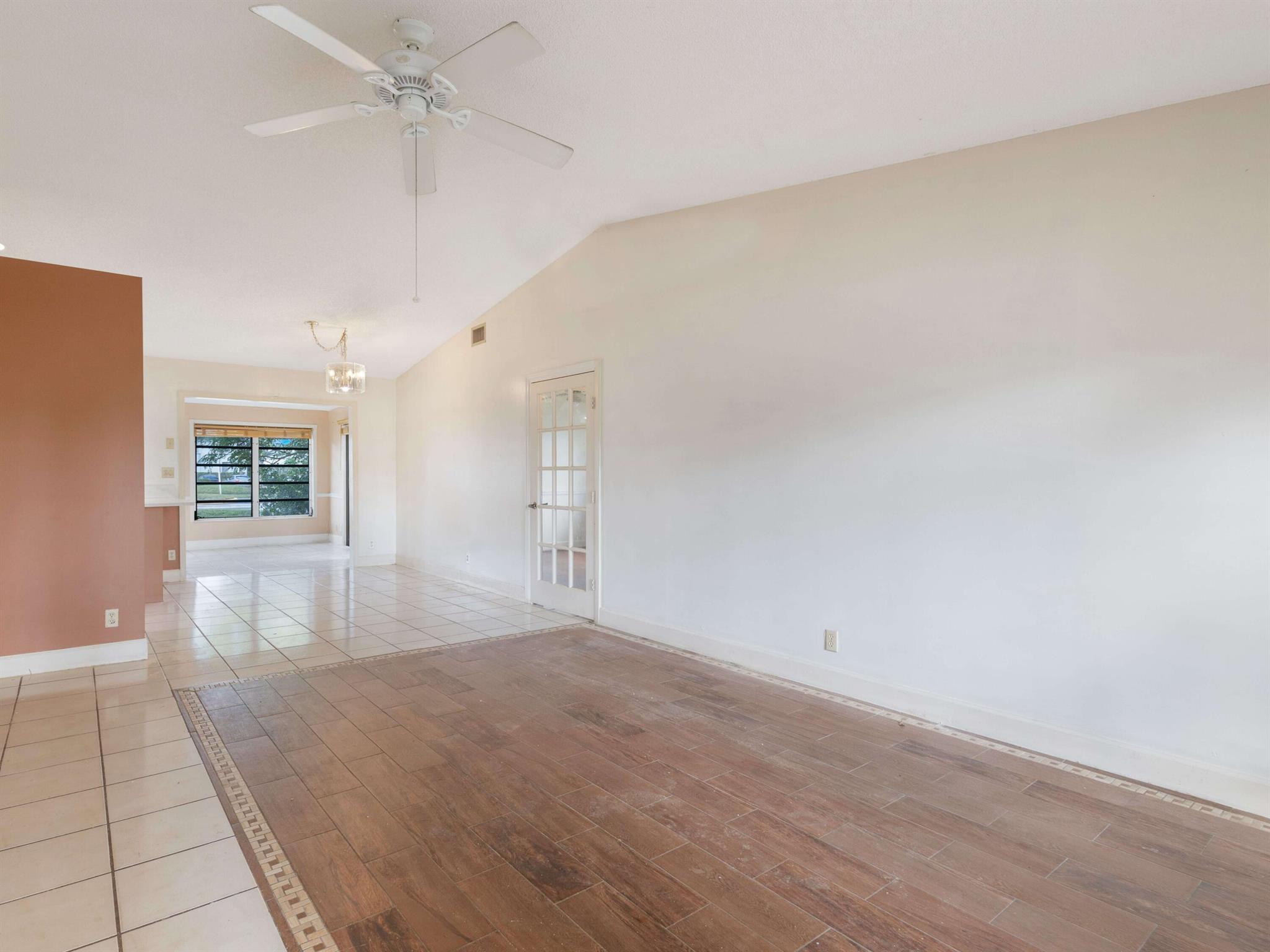 PALM CLUB - Residential Lease