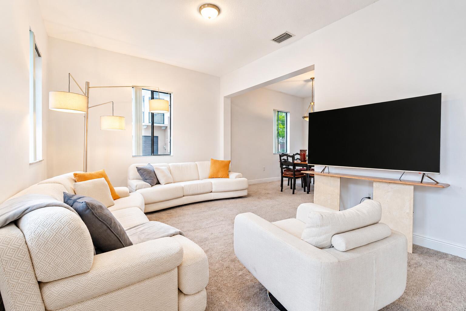 2514 VENETIAN Court 2514