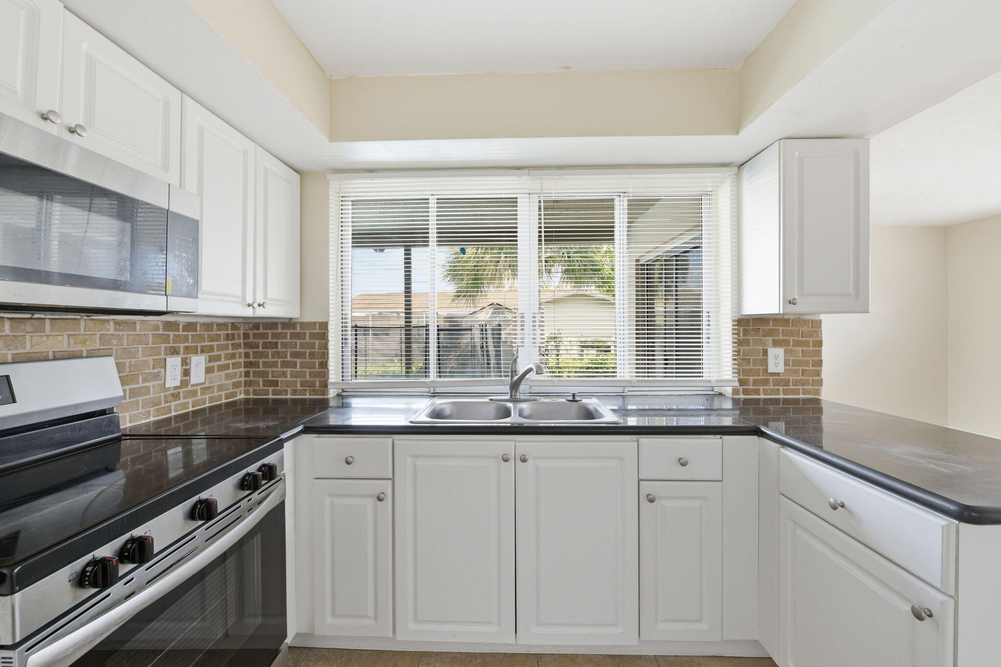 SUNRISE GOLF VILLAGE SEC 21 - Residential