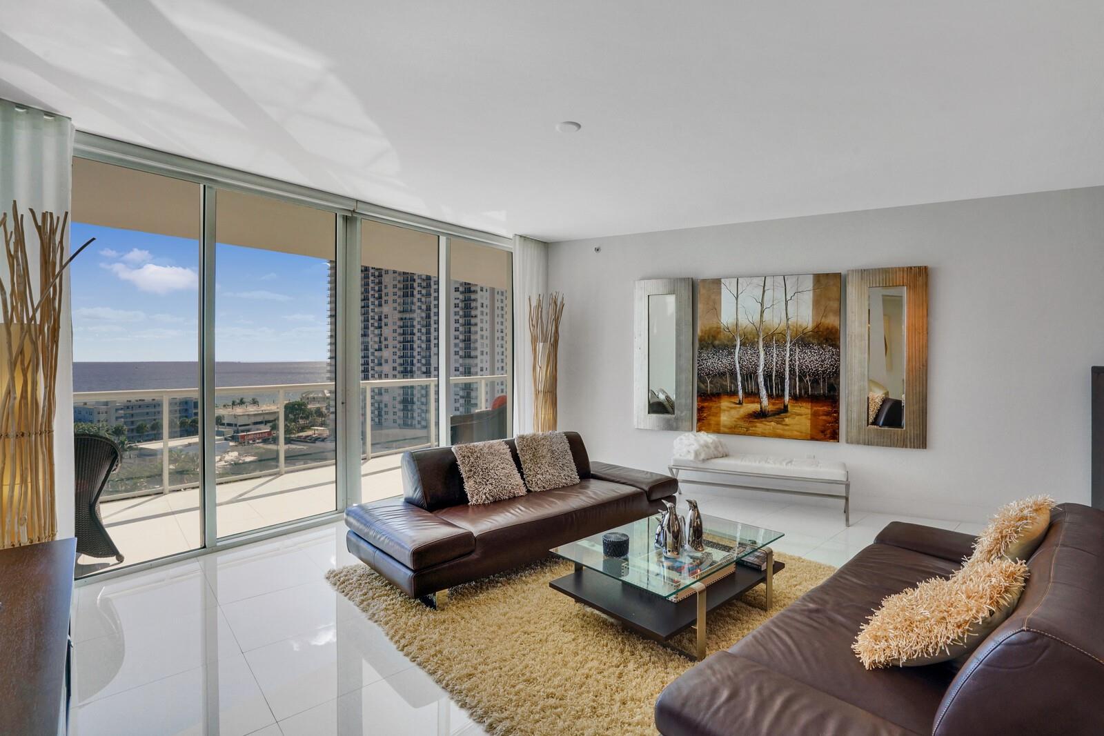 Plaza At Oceanside - Residential