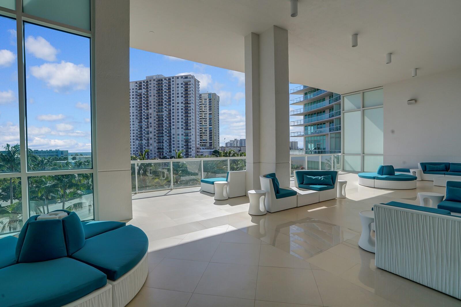 Plaza At Oceanside - Residential