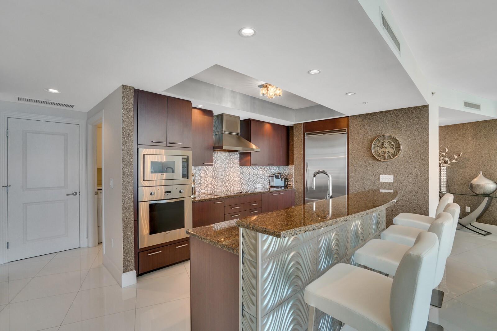 Plaza At Oceanside - Residential