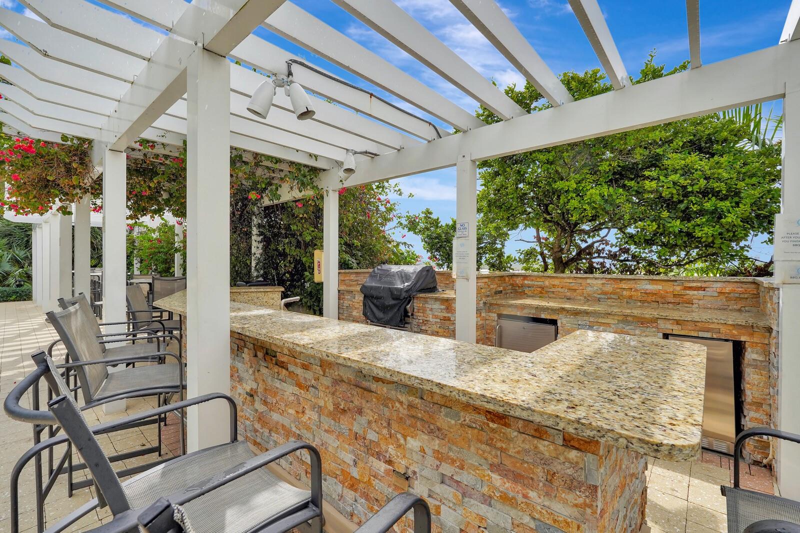 Plaza At Oceanside - Residential