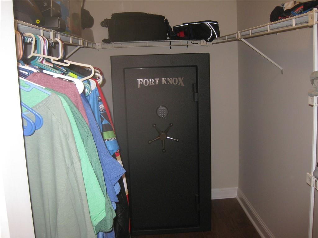 River Oaks - Residential