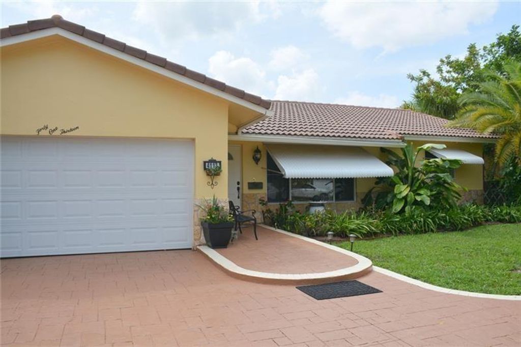 Photo of 4113 NW 78 Lane, Coral Springs, FL 33065 (MLS # F10524798)