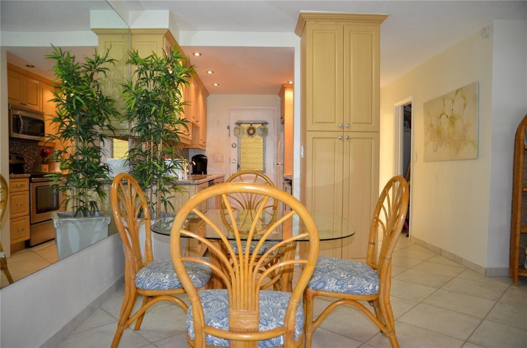 Mar-Len Gardens - Residential