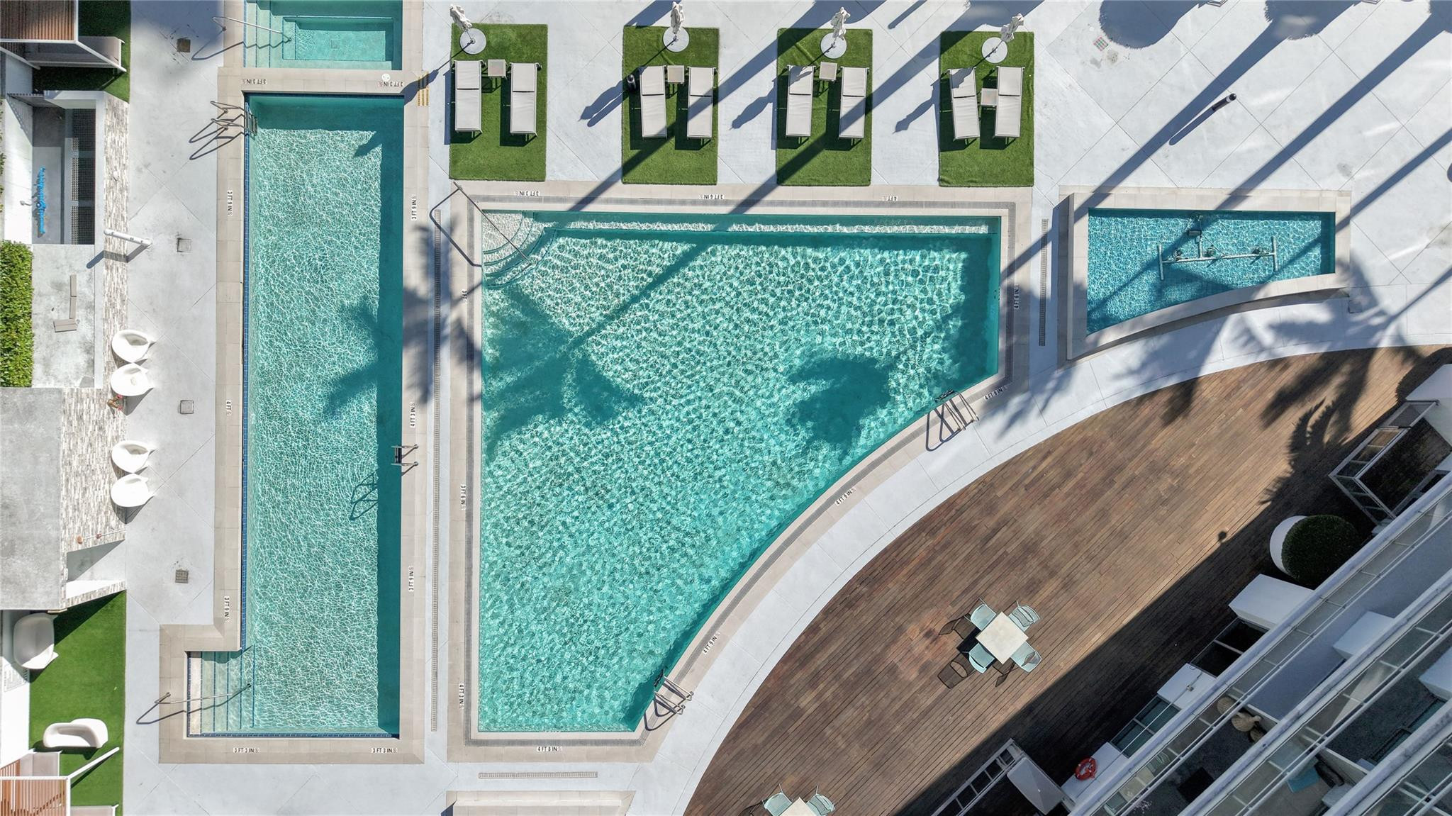 Ivy Condo - Residential