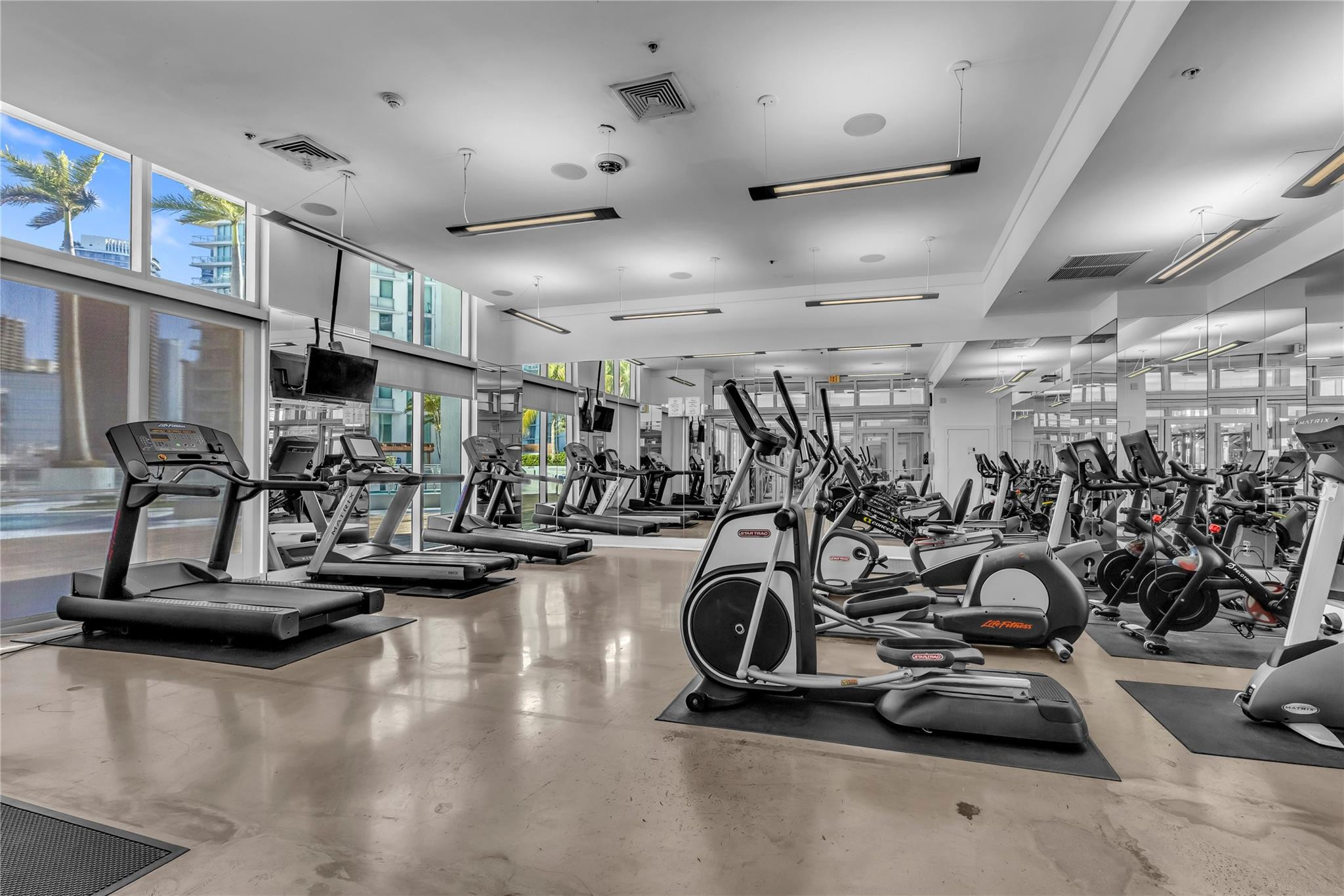 Ivy Condo - Residential