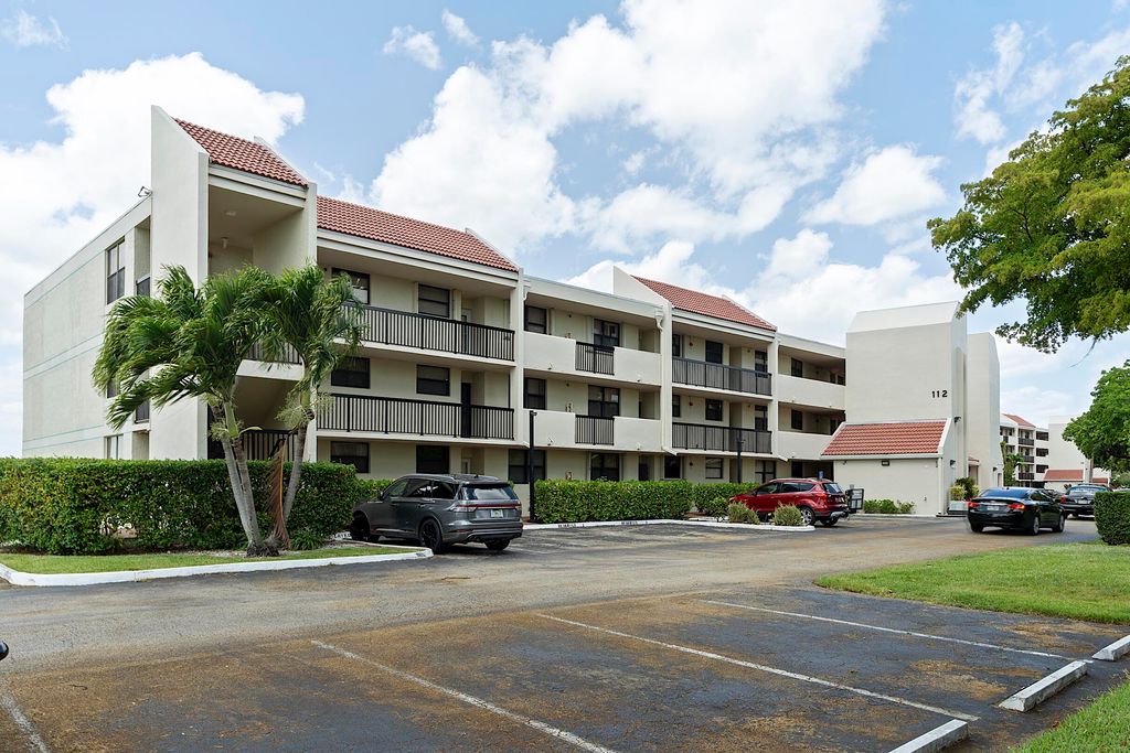 Photo of 112 Lake Emerald Drive #209, Oakland Park, FL 33309 (MLS # B26019191)