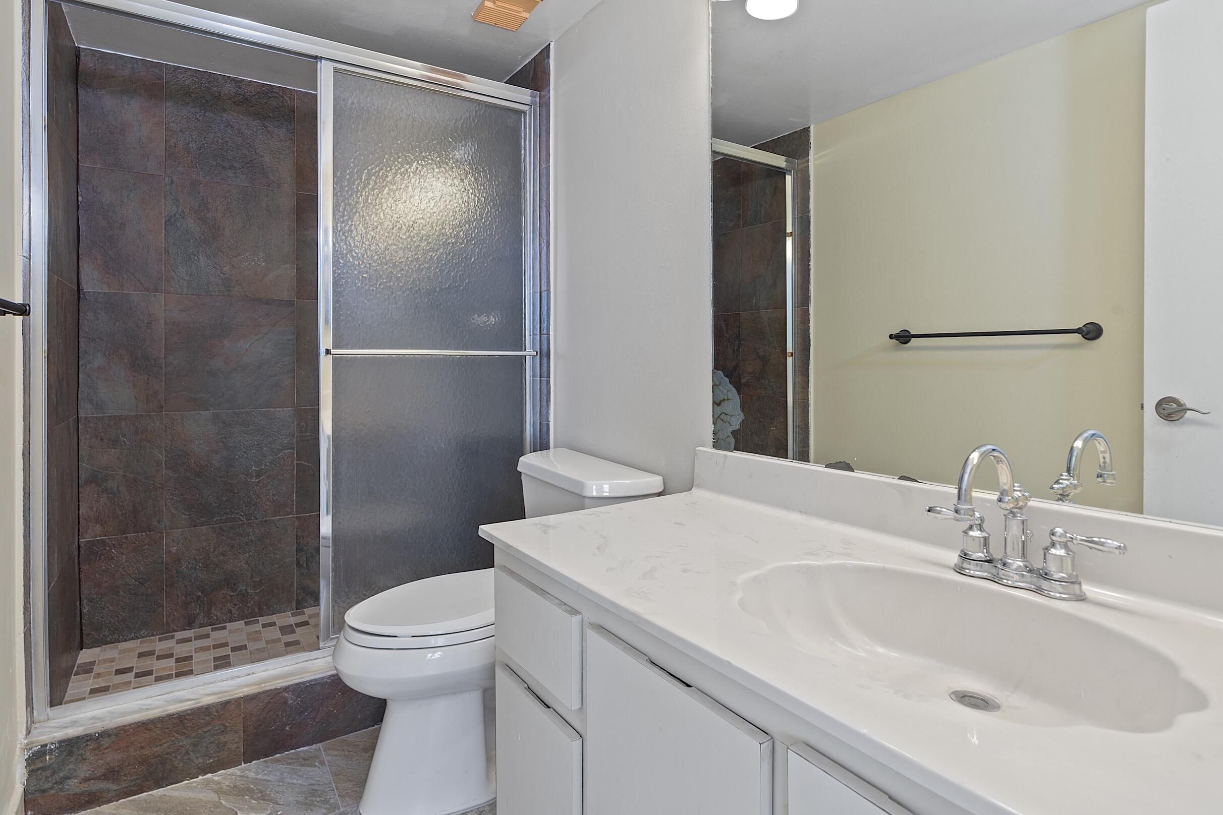 LAKE EMERALD CONDOMINIUM NO - Residential