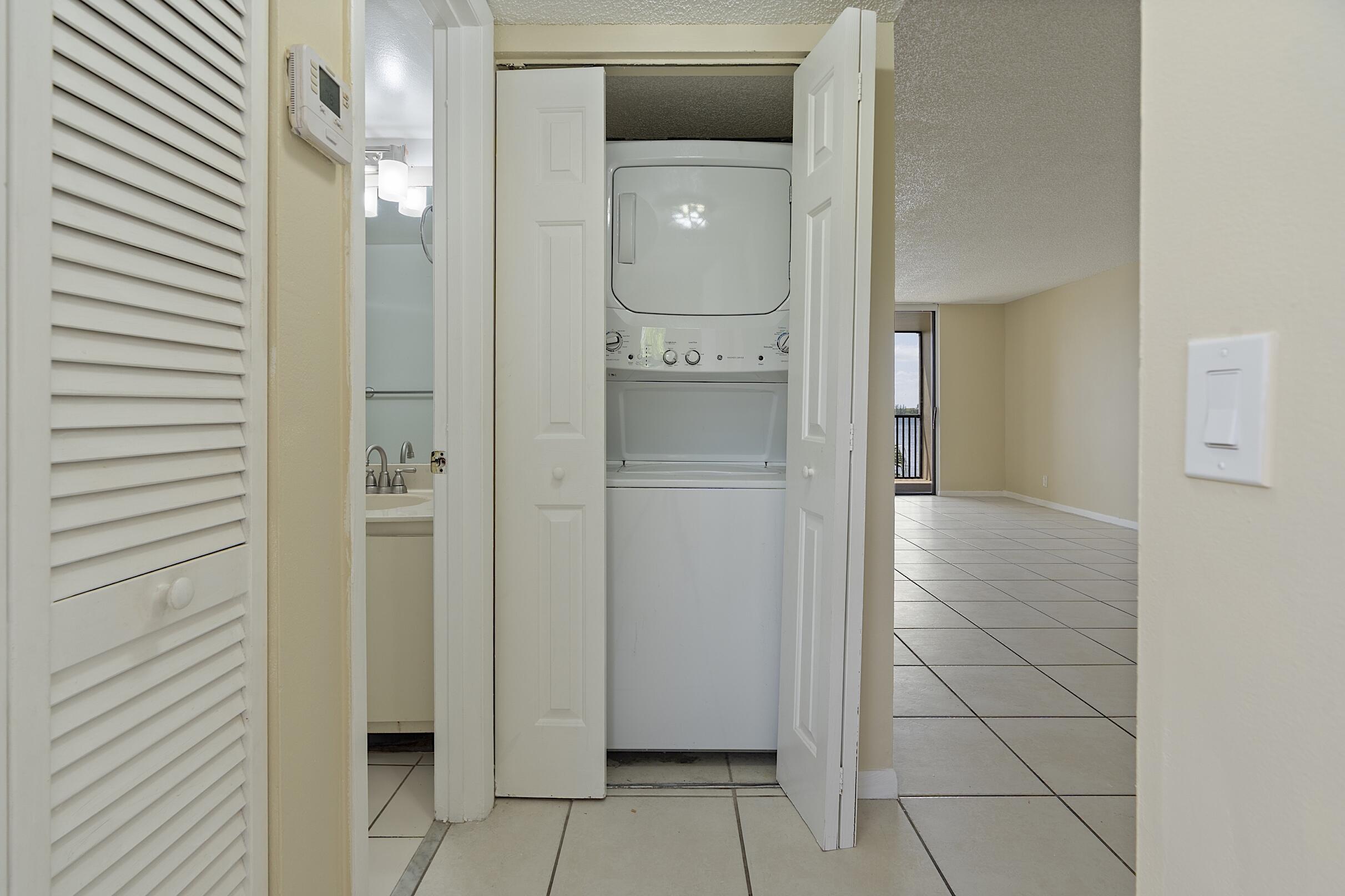 LAKE EMERALD CONDOMINIUM NO - Residential