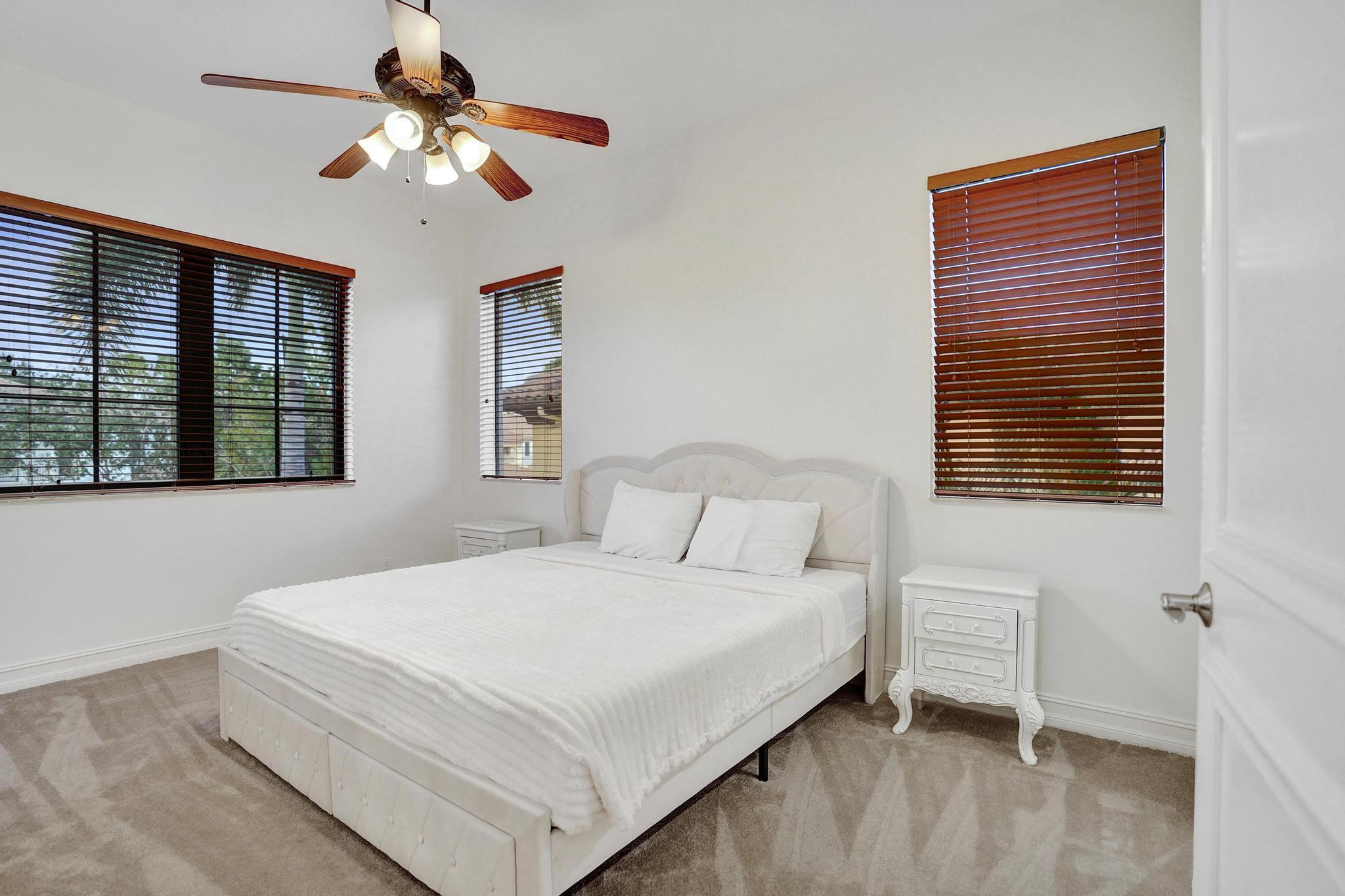 OAKS AT BOCA RATON 1 - Residential Lease