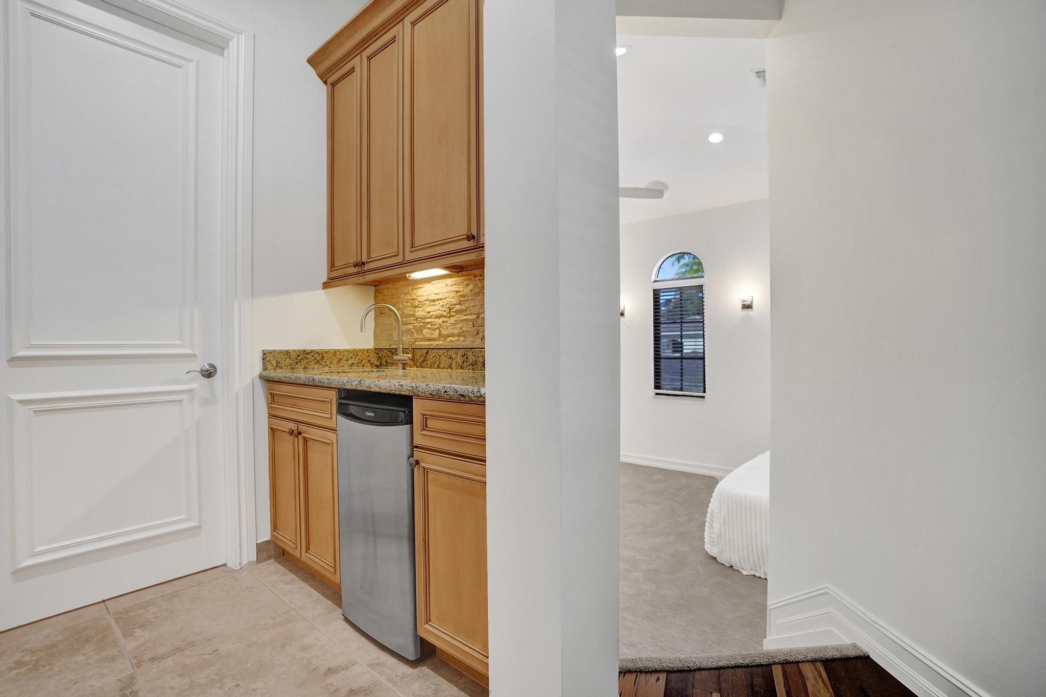 OAKS AT BOCA RATON 1 - Residential Lease