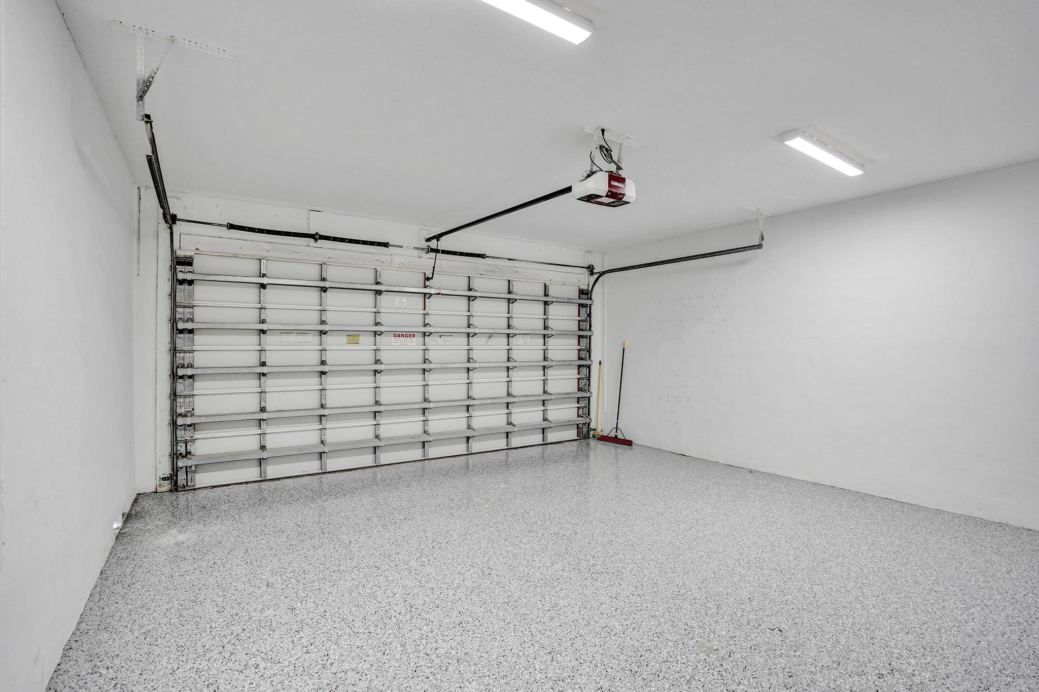 OAKS AT BOCA RATON 1 - Residential Lease