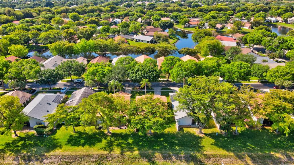 EQUESTRIAN / Fairmount Place - Residential