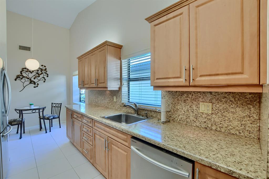 EQUESTRIAN / Fairmount Place - Residential