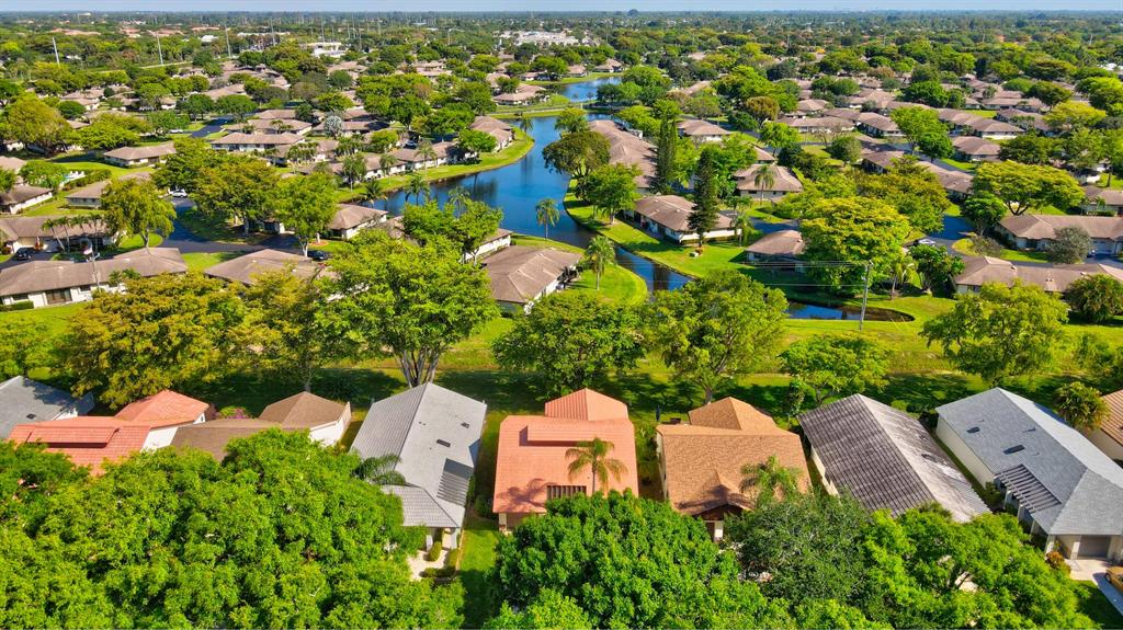 EQUESTRIAN / Fairmount Place - Residential