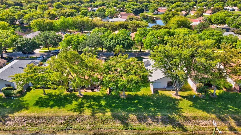 EQUESTRIAN / Fairmount Place - Residential