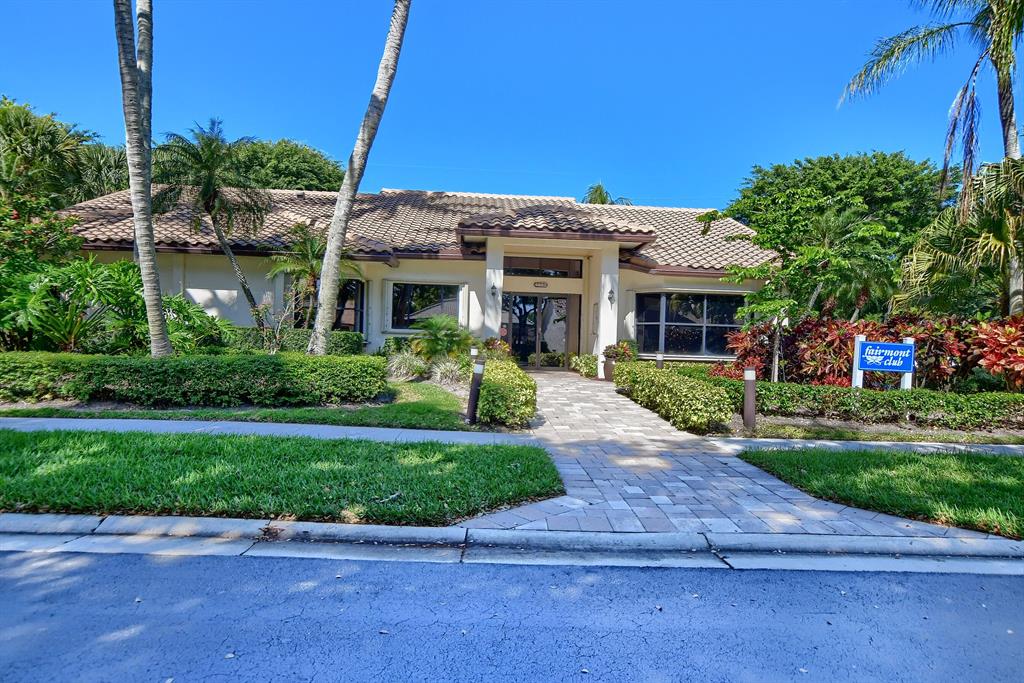 EQUESTRIAN / Fairmount Place - Residential