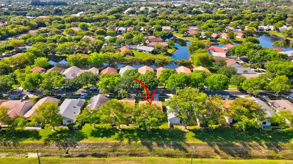 EQUESTRIAN / Fairmount Place - Residential