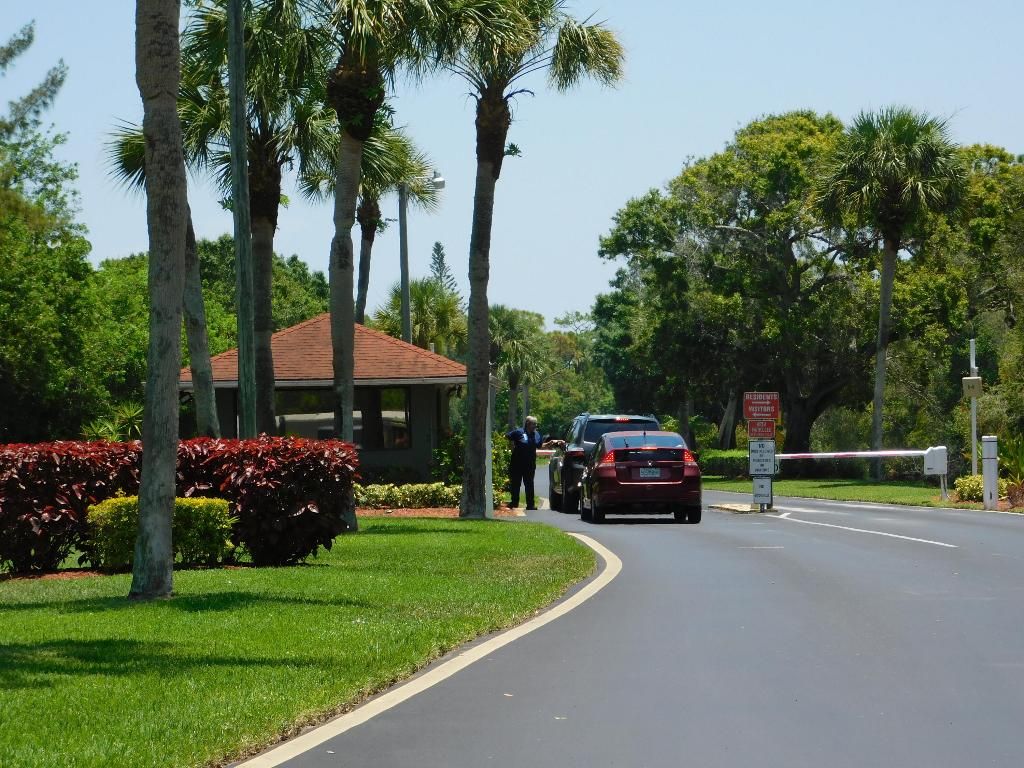 Photo of 927 Savannas Point Drive #B, Fort Pierce, FL 34982 (MLS # R10996637)