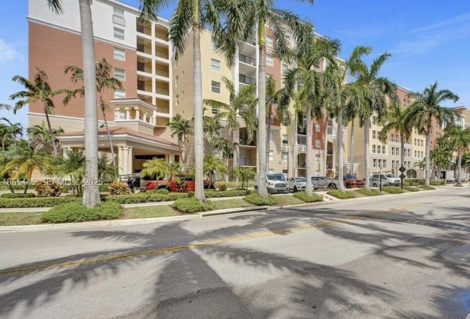 PORTO BELLAGIO CONDO - Residential Lease