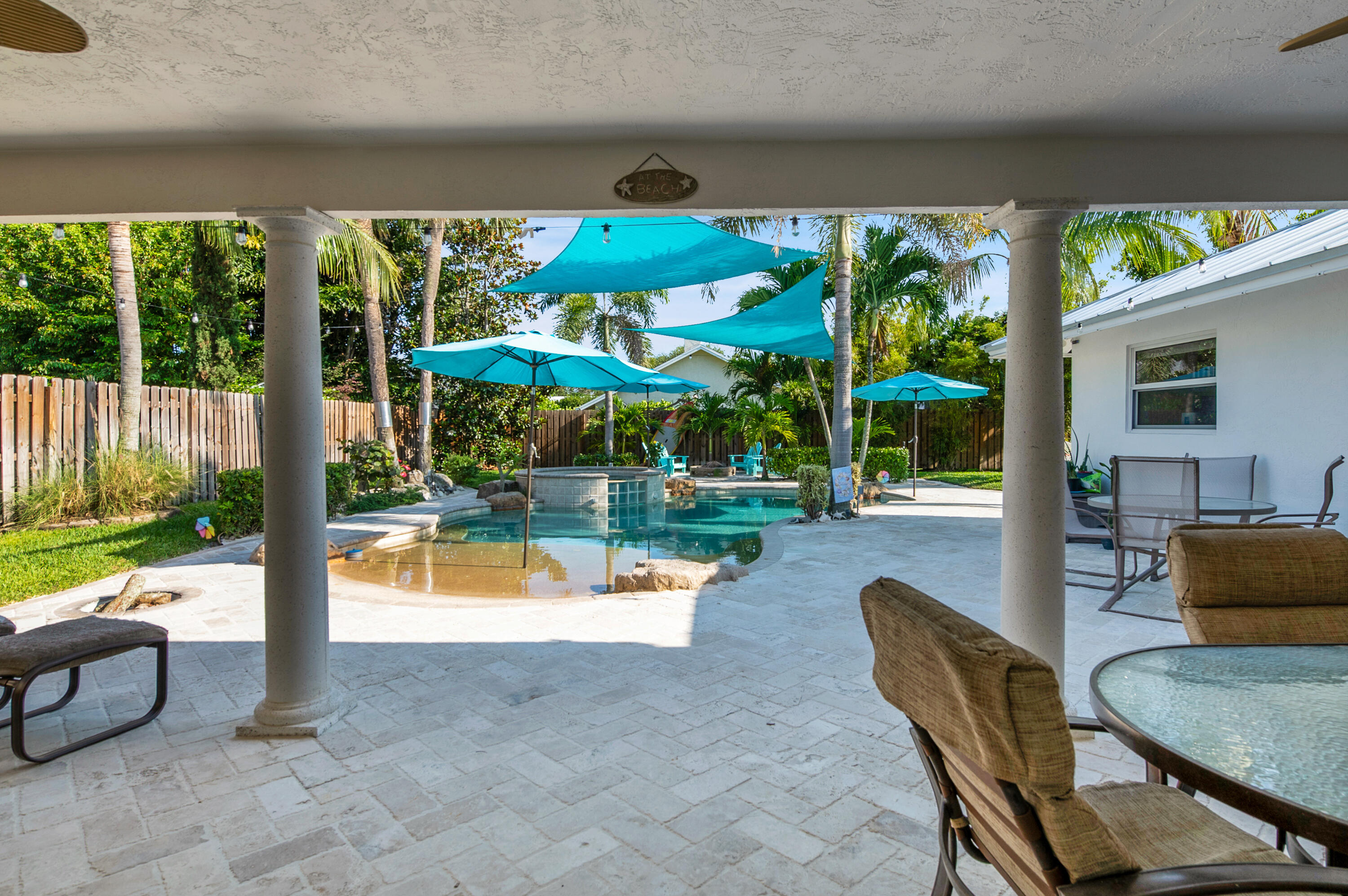 PALM BEACH FARMS - Residential