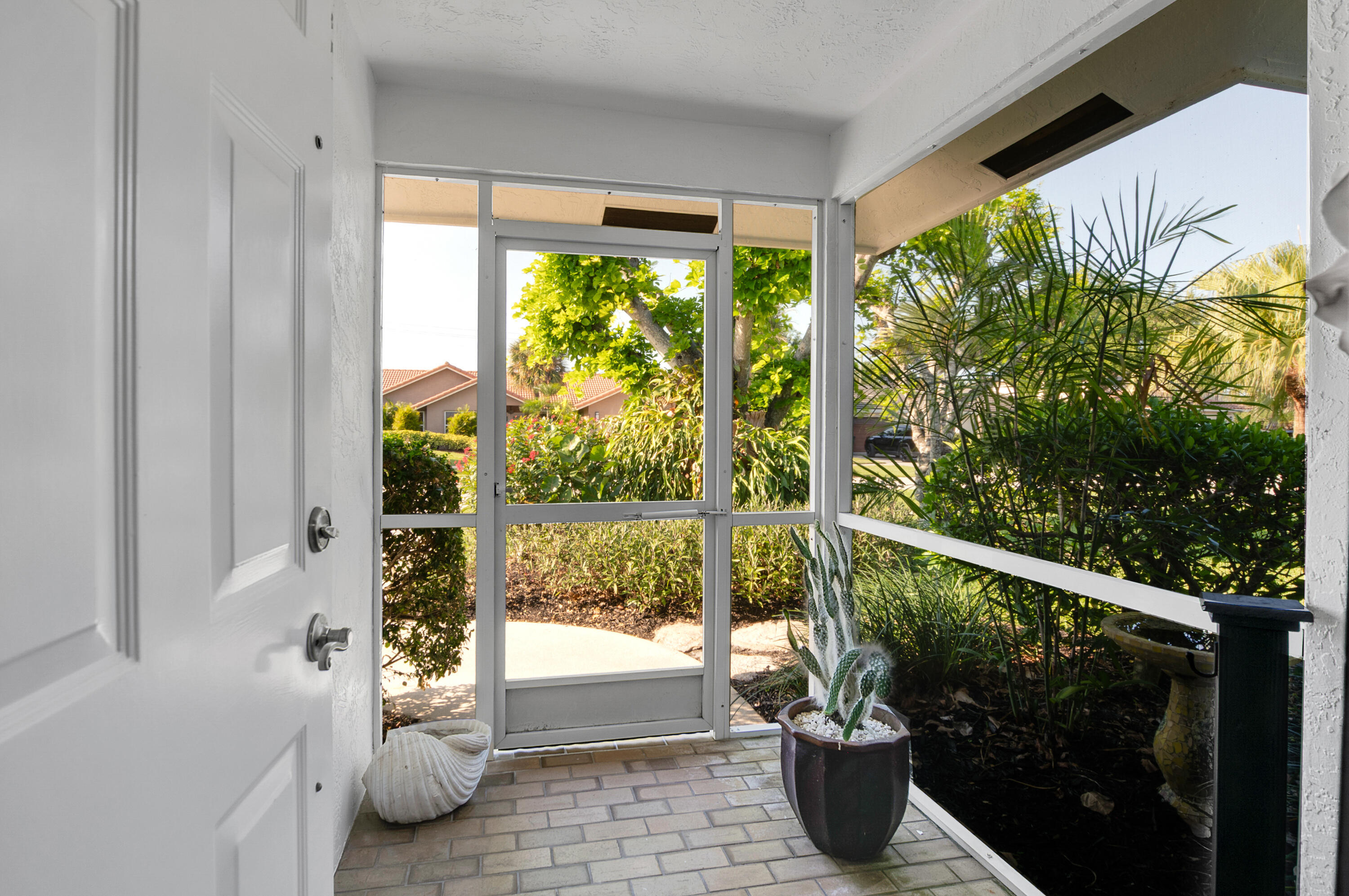 PALM BEACH FARMS - Residential