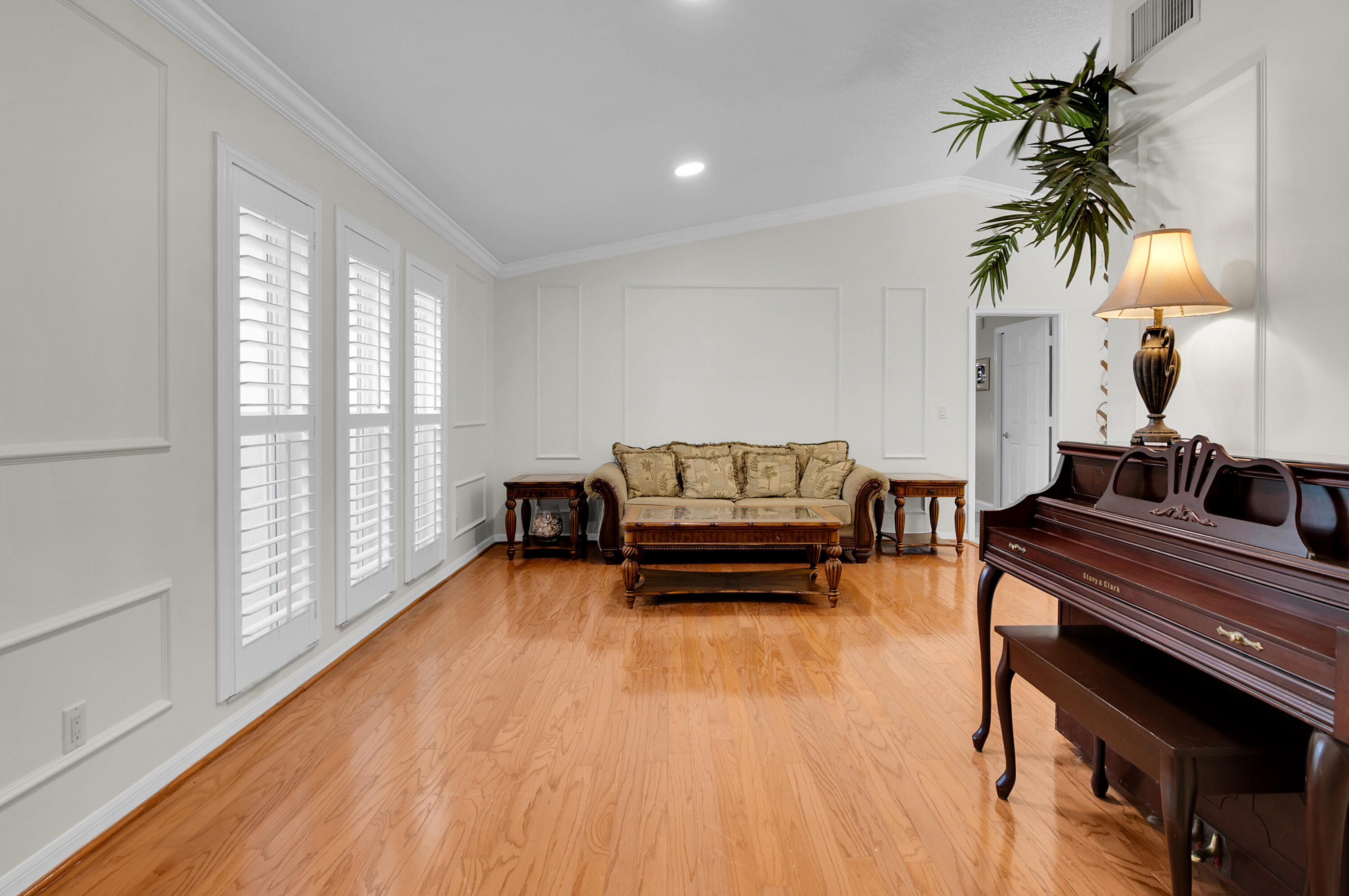 PALM BEACH FARMS - Residential