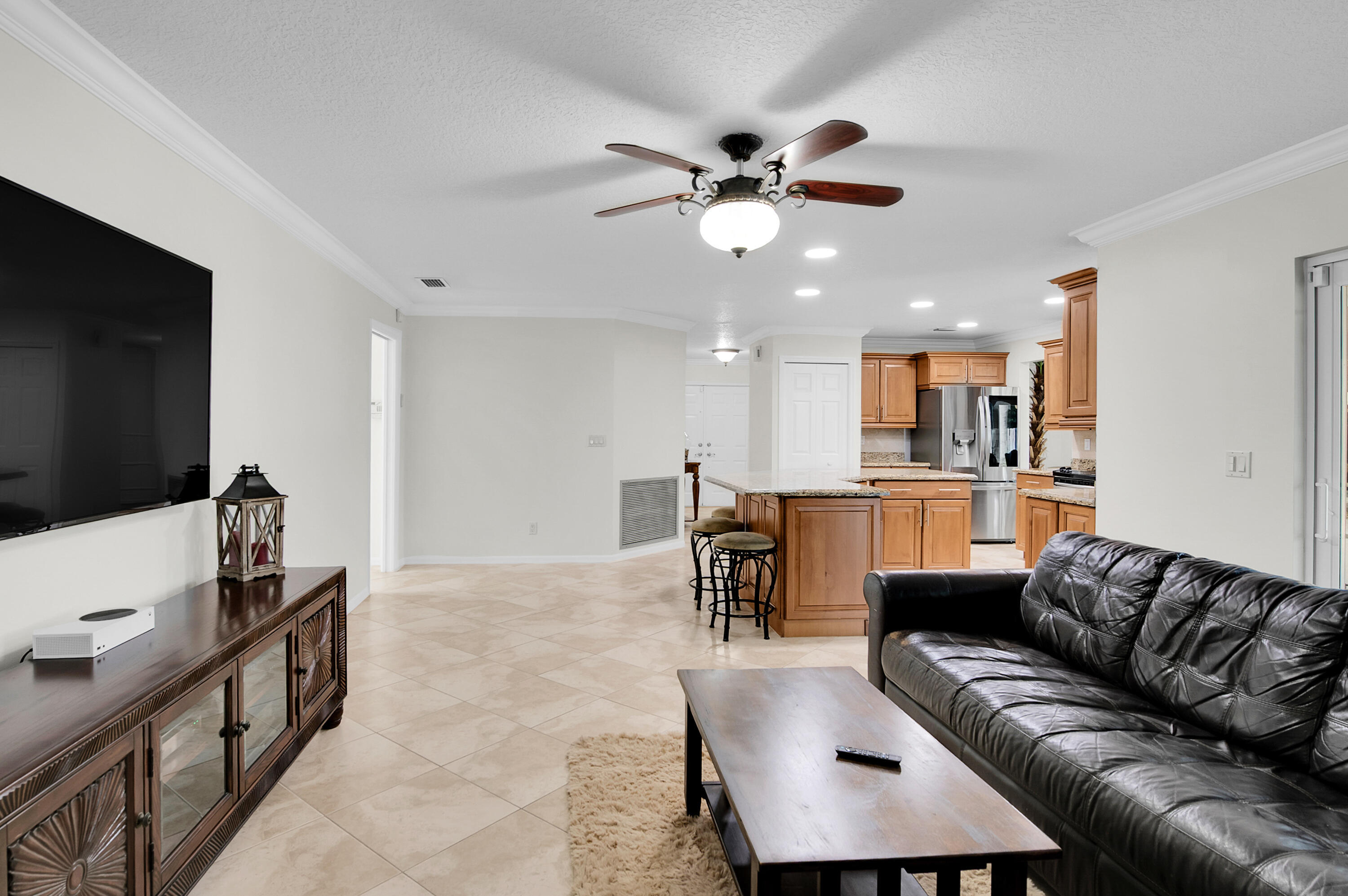 PALM BEACH FARMS - Residential