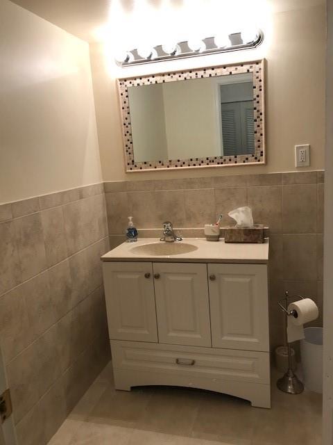 Lakes of Newport - Residential