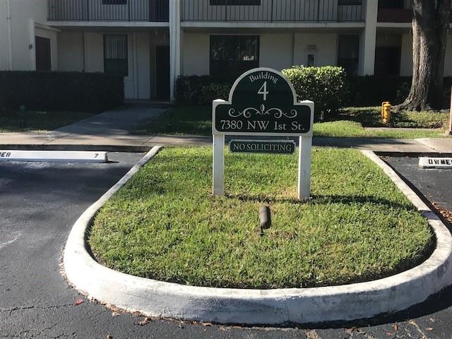 Lakes of Newport - Residential