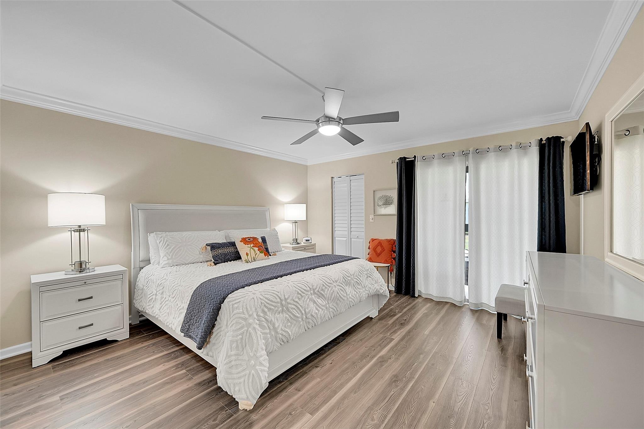 WYNMOOR VILLAGE - Residential