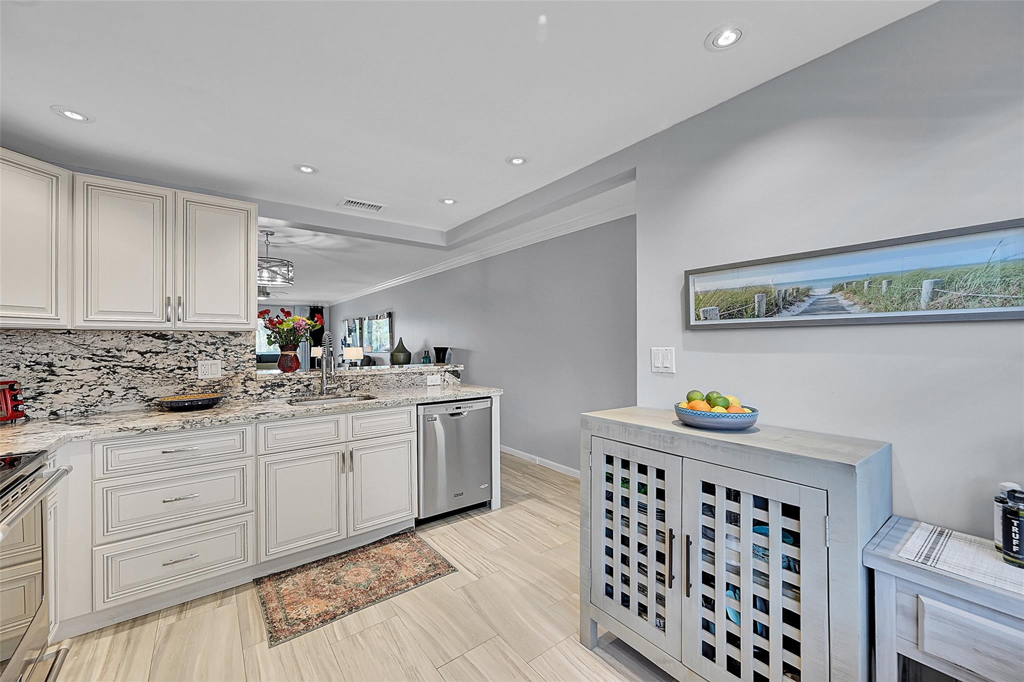 WYNMOOR VILLAGE - Residential