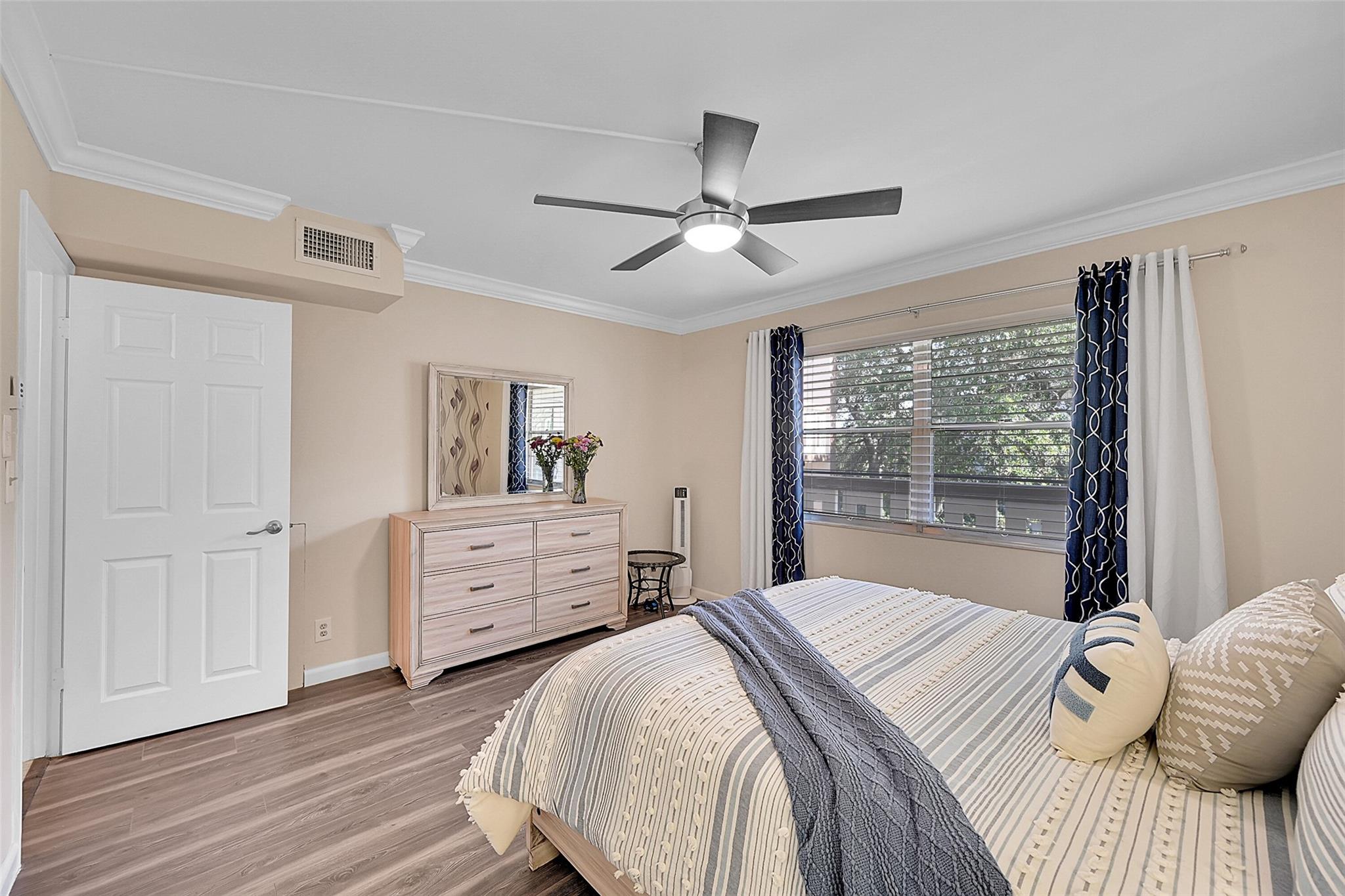 WYNMOOR VILLAGE - Residential