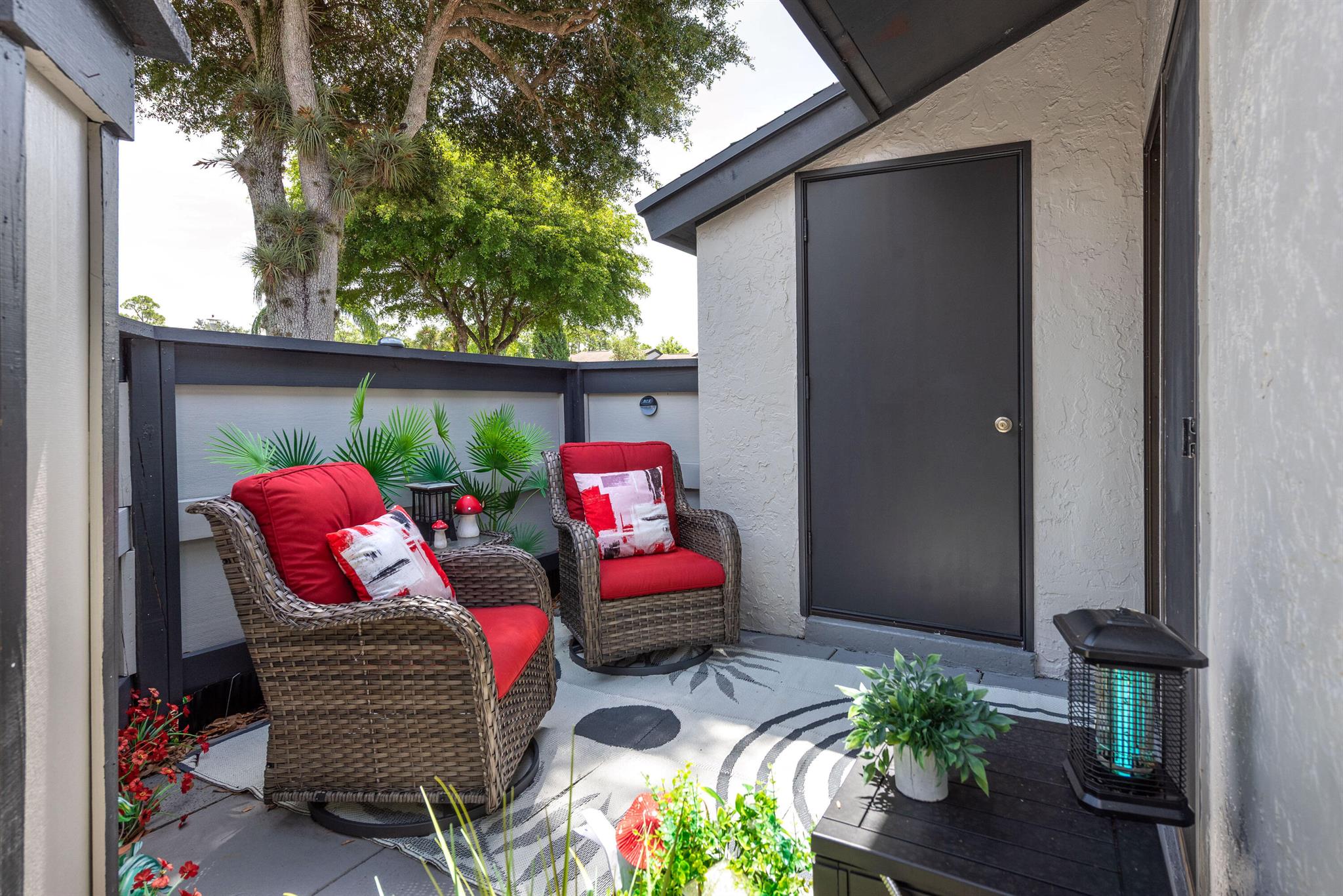 STRATHMORE GATE WEST UNIT - Residential