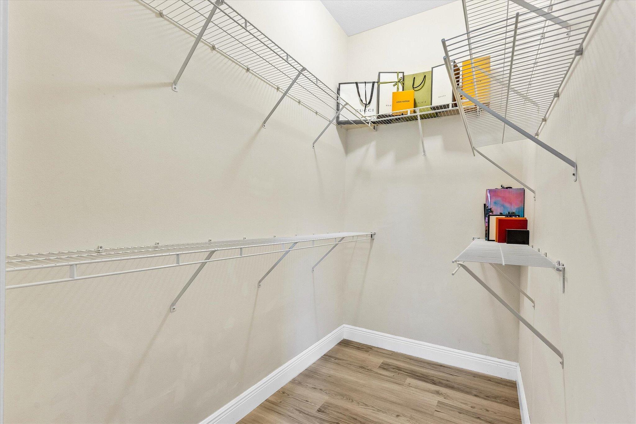 Venetian Villas - Residential