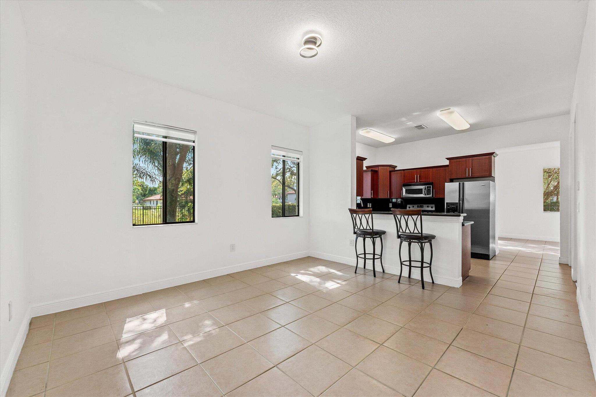 Venetian Villas - Residential