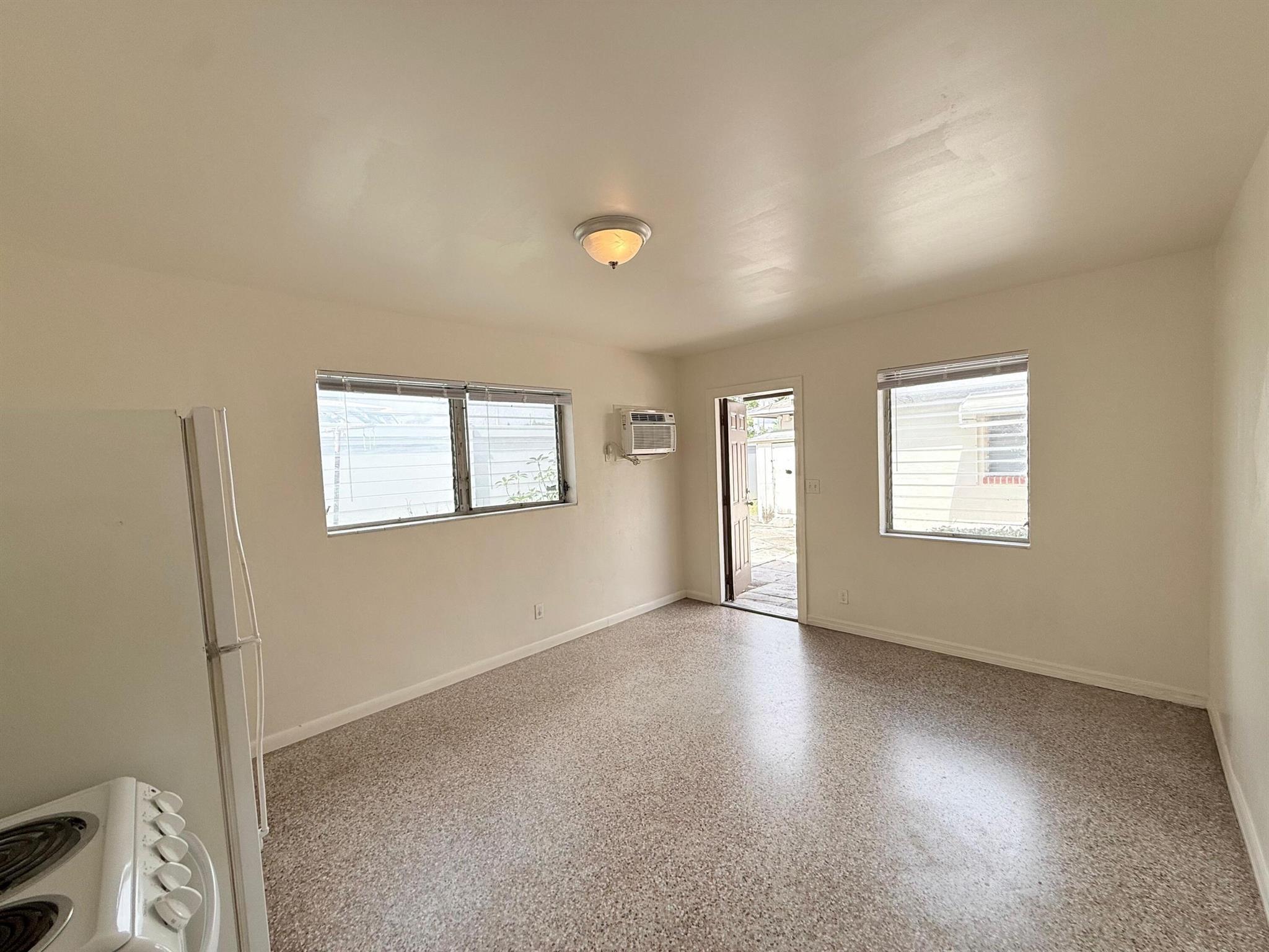 INLET GROVE - Residential Lease