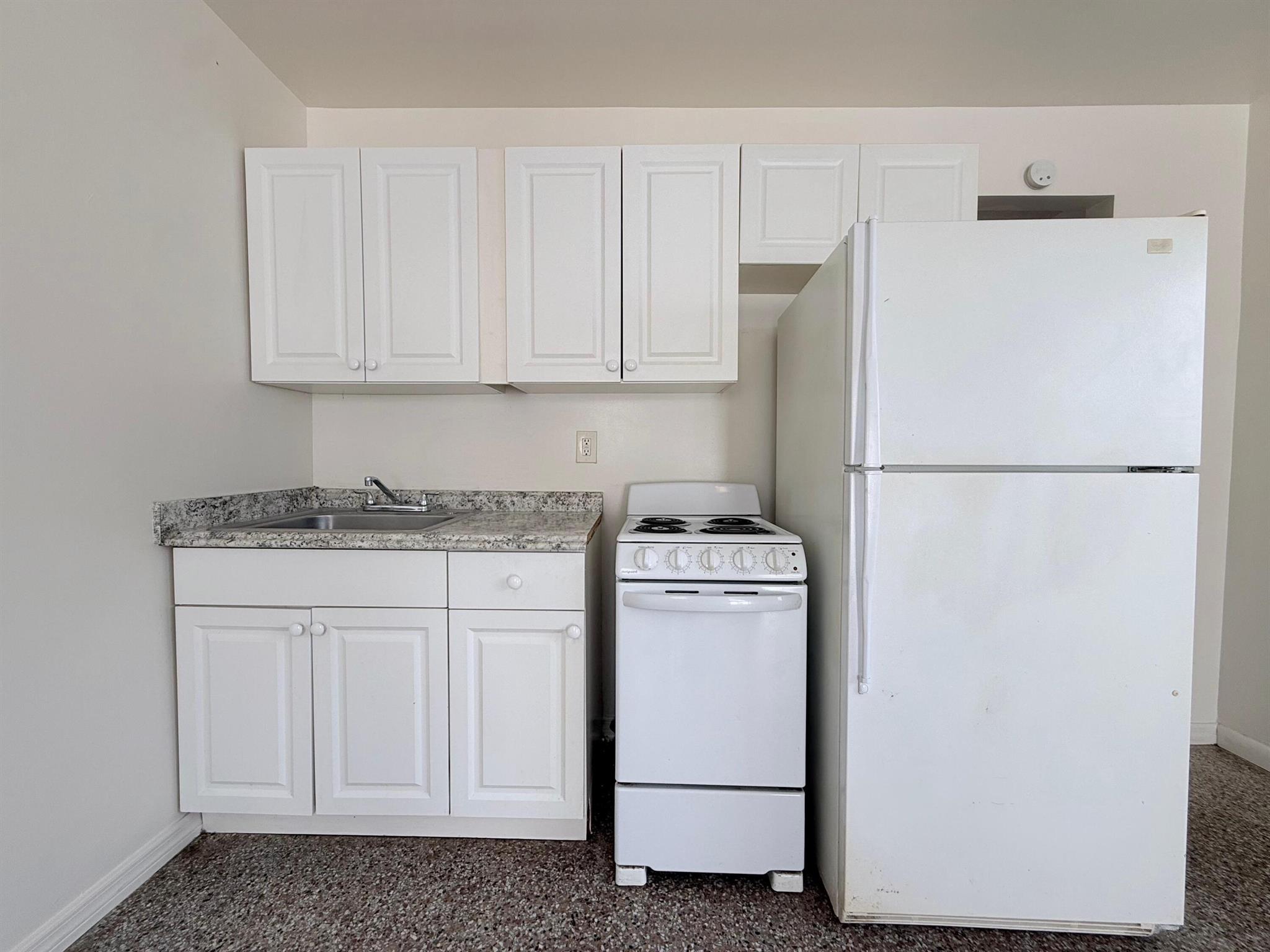 INLET GROVE - Residential Lease