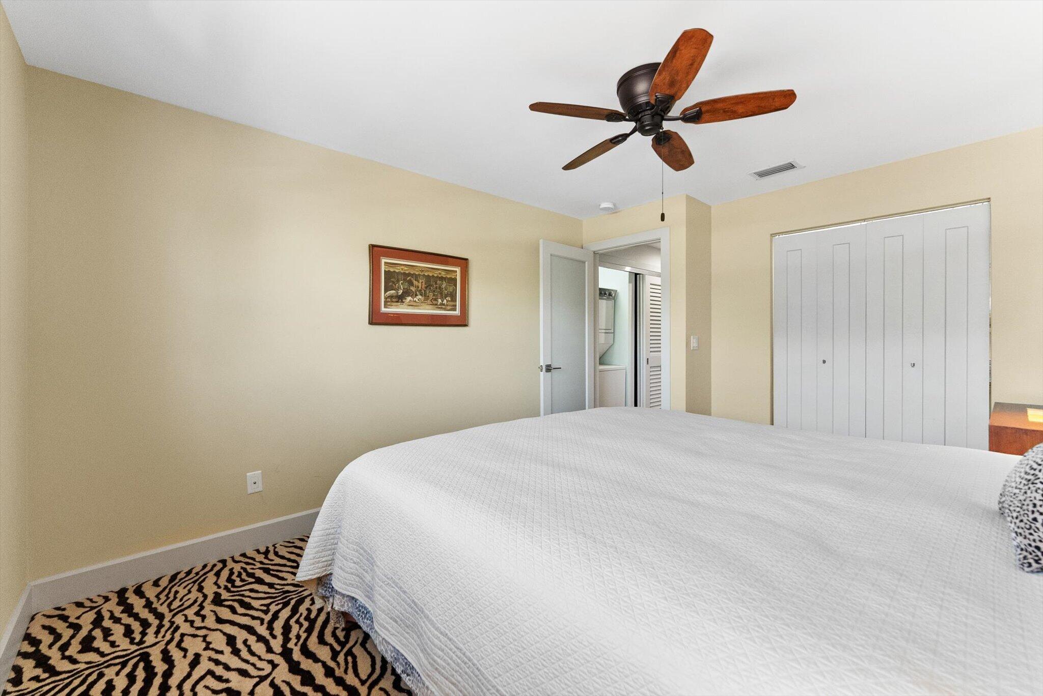 RIVERGATE TOWNHOUSES CONDO - Residential