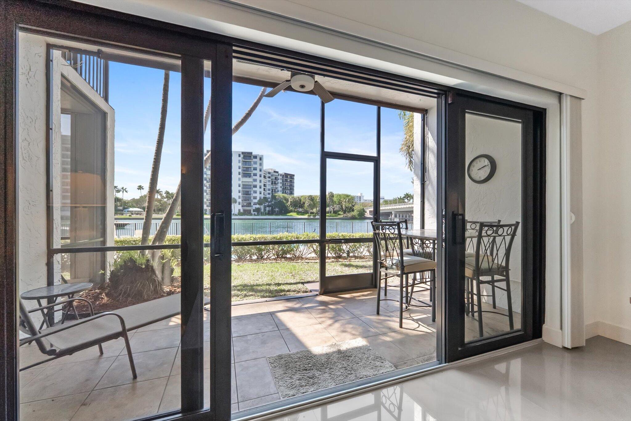 RIVERGATE TOWNHOUSES CONDO - Residential