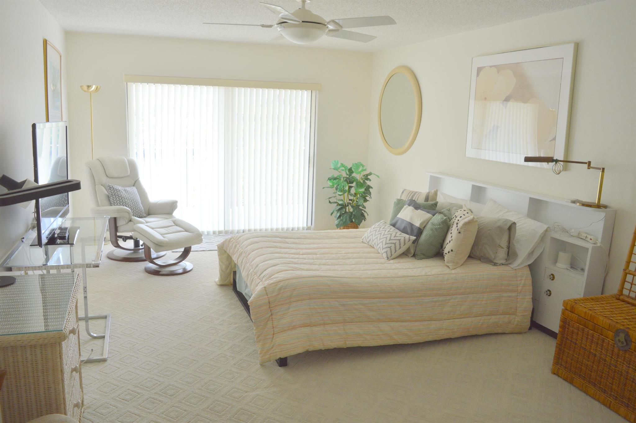 SOUTHGATE CONDO - Residential Lease