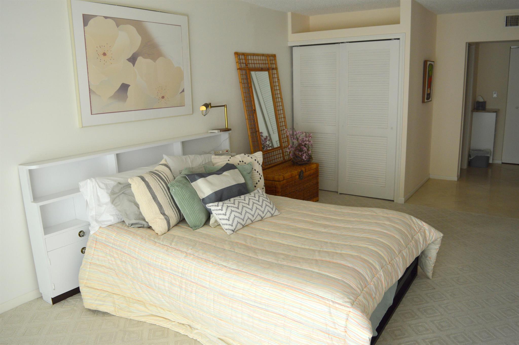 SOUTHGATE CONDO - Residential Lease