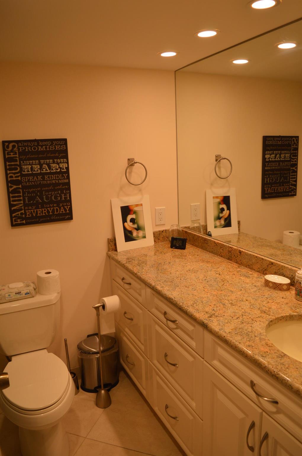 SOUTHGATE CONDO - Residential Lease