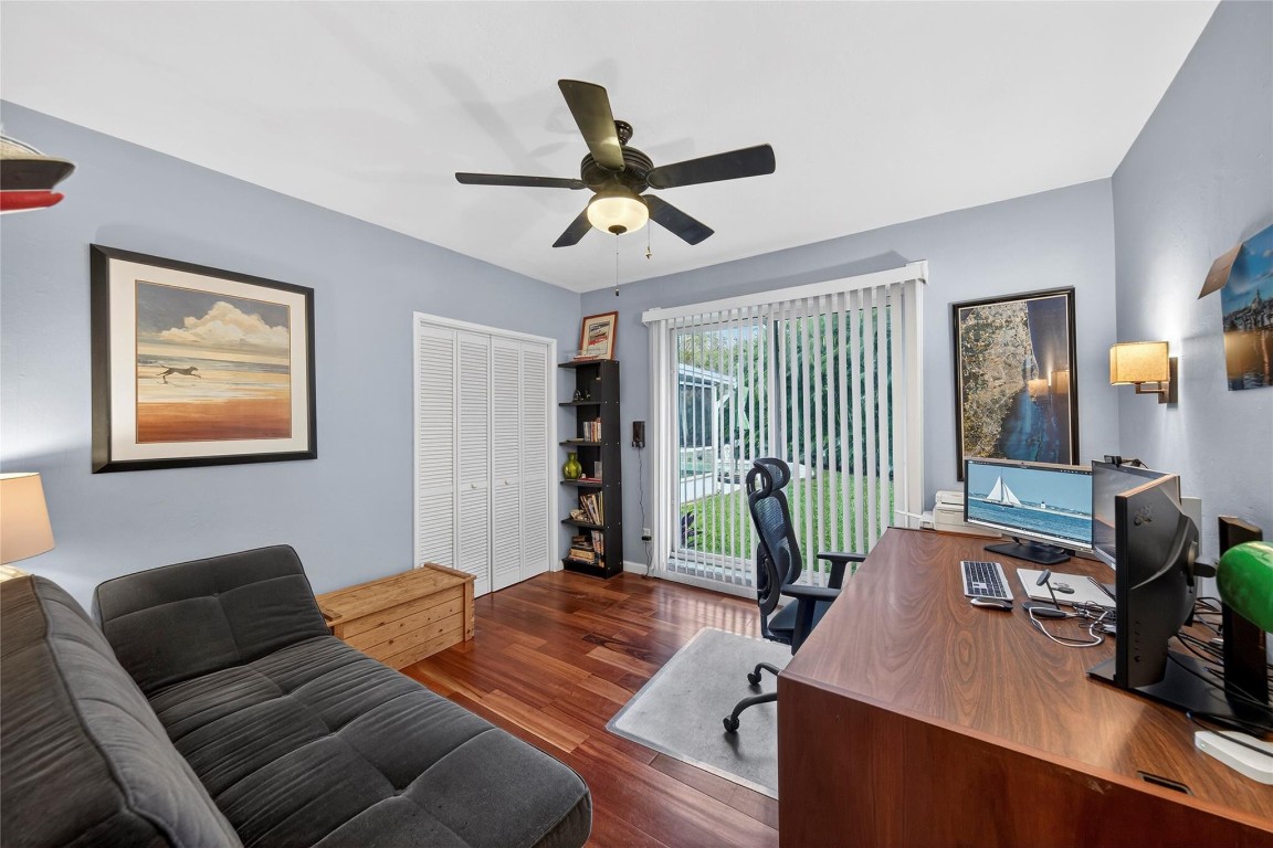 JENADA VILLAS 37-36 B - Residential